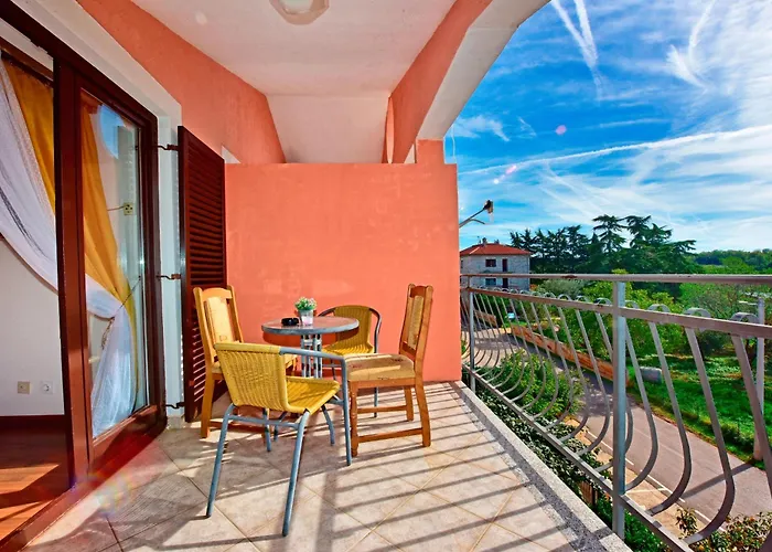 Gæstehus Double Novigrad 6951a 3*