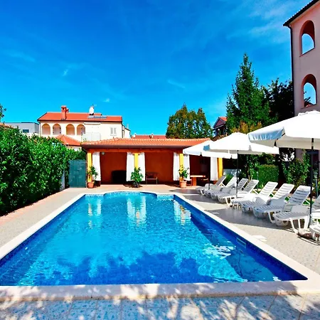 Double Novigrad 6951a Guest house