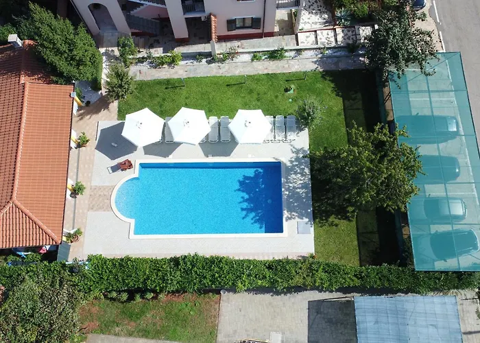 Double Novigrad 6951a