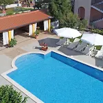 Double Novigrad 6951a 3*