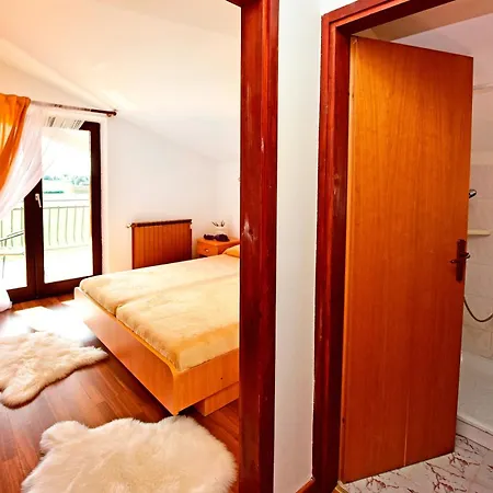 Double Novigrad 6951a Гостевой дом 3*
