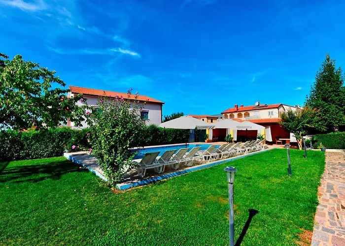 Double Novigrad 6951a